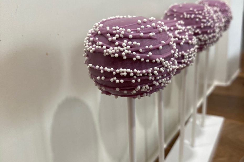 Purple cake pops