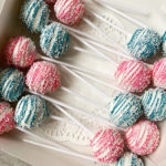 Alternating gender reveal cake pops