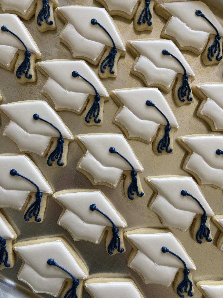 Grad hat royal icing cookies